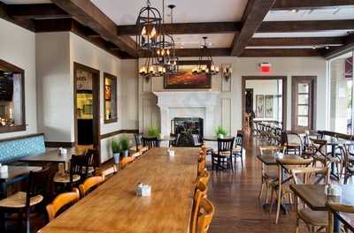 La Madeleine Country French Cafe