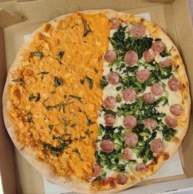 Mangia's Brick Oven Pizza & Pasta