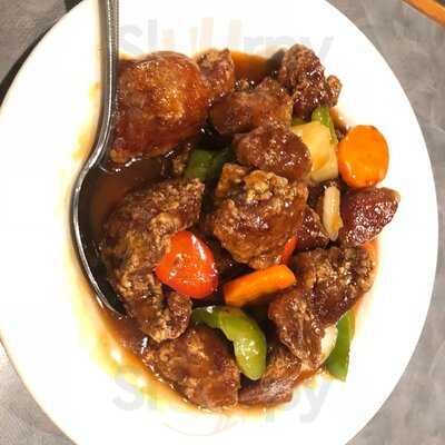 Golden Wok Chinese Restaurant