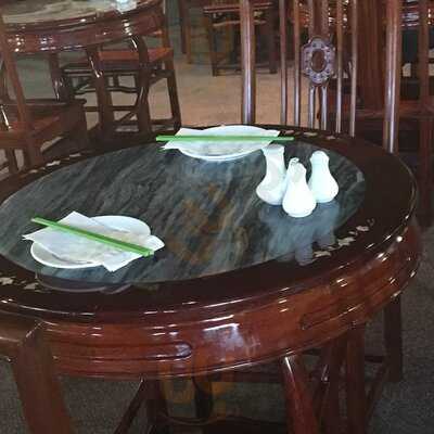 Hong Kong Tea House & Restaurant