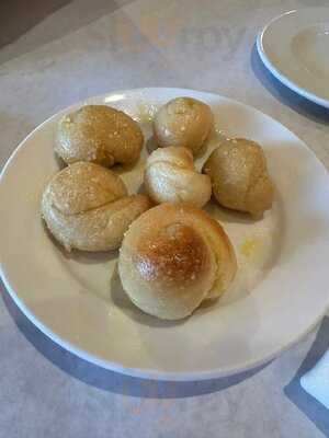 Onesto Pizza & Trattoria