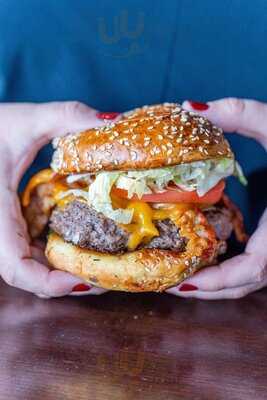 Rusty Bucket Restaurant And Tavern