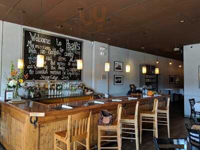 Fran's Filling Station