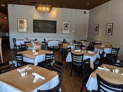 Fran's Filling Station