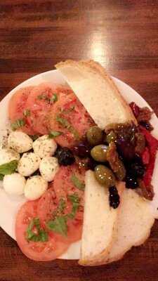 Betta's Italian Oven