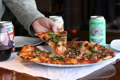 Mcnulty's Bier Markt