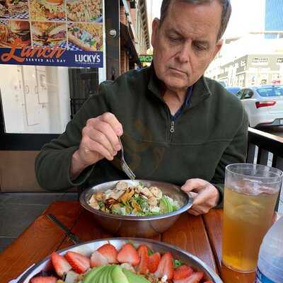 Lucky's Lunch Counter