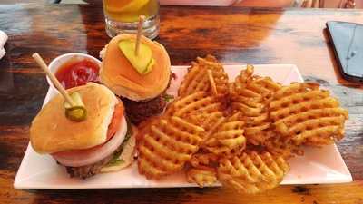 Oakley Pub And Grill