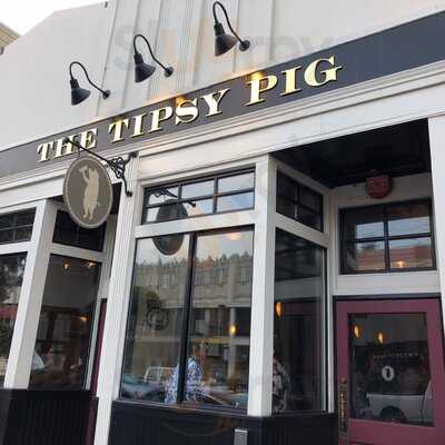 The Tipsy Pig