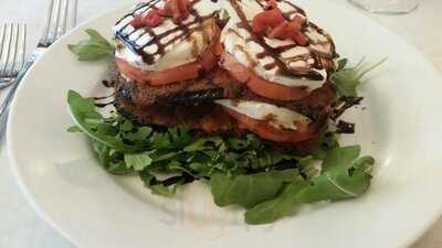 Giovanni's On The Hill