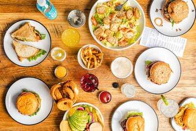 Bareburger - Midtown Village