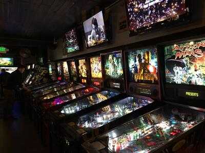 The 1up Arcade Bar - Lodo