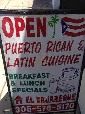 El Bajareque Restaurant