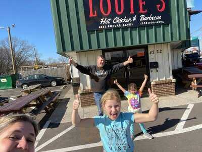 Louie's Hot Chicken And Barbecue