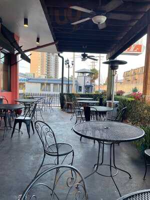 Russell's Marina Grill