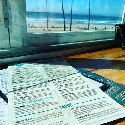 Wonderland Ocean Pub