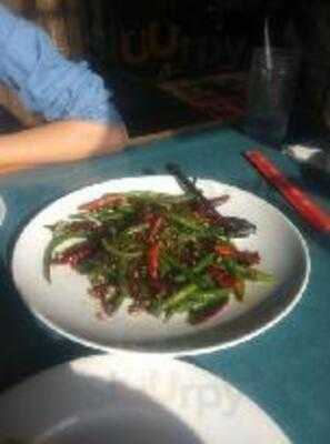 Helen's Asian Kitchen