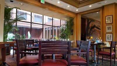 Explorers, An American Gastropub