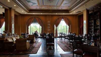 Explorers, An American Gastropub