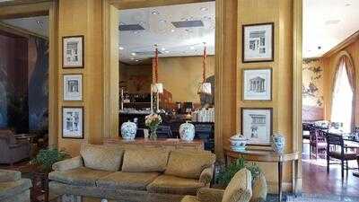 Explorers, An American Gastropub