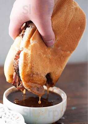 Boulevard Bar & Grill