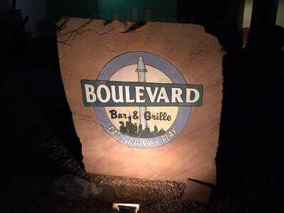Boulevard Bar & Grill