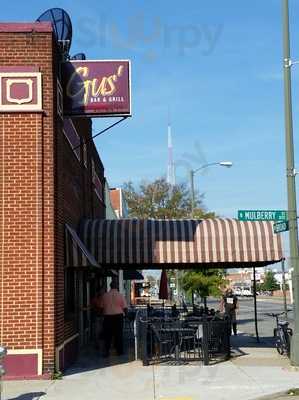 Gus' Bar And Grill