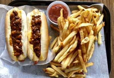 Essie's Original Hot Dog Shop