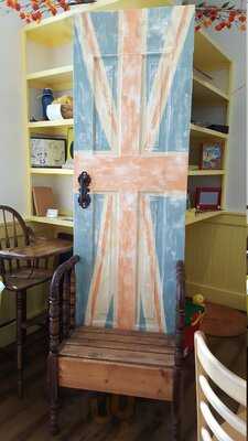 Groovy Duck Bakery And Cafe