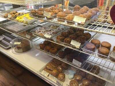 Groovy Duck Bakery And Cafe