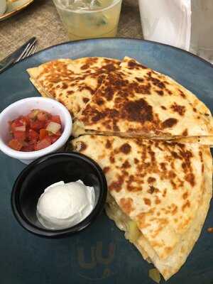 Ruru's Tacos & Tequila