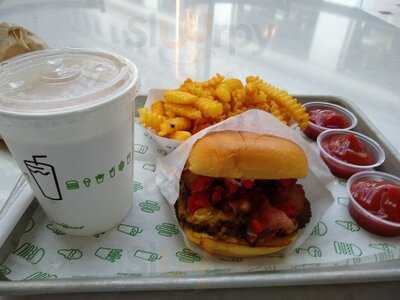 Shake Shack Union Station
