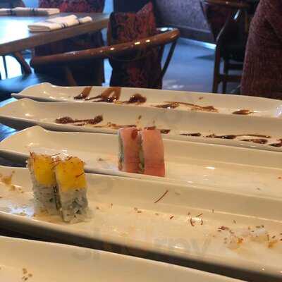 Niu Japanese Fusion Lounge