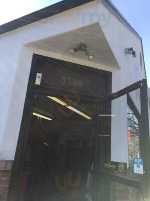 Roxie Deli And Grocery