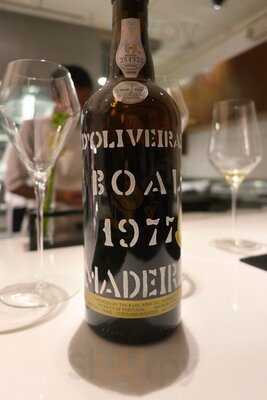 Pineapple And Pearls