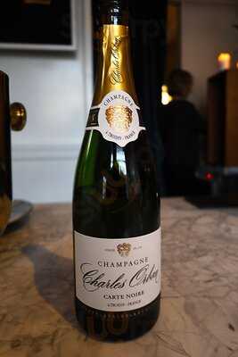 Pineapple And Pearls