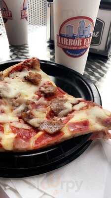 Harbor East Delicatessen And Pizzeria
