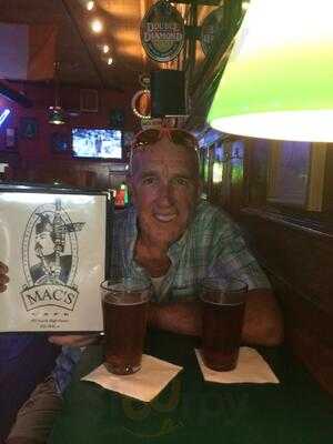Mac's A Proper Pub