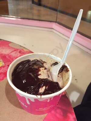 Scoop Deville Ice Cream Parlour