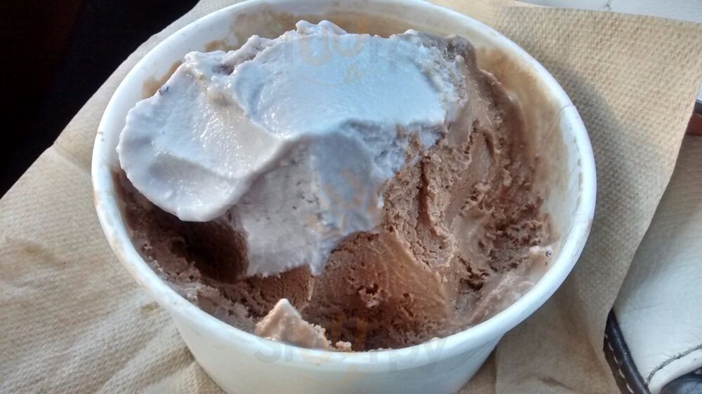 Two Roosters Ice Cream