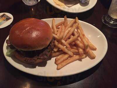 Bj's Restaurant & Brewhouse