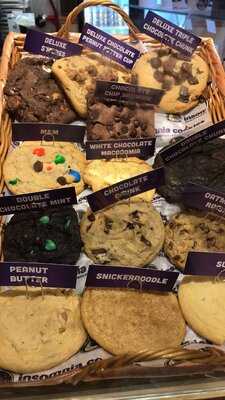 Insomnia Cookies