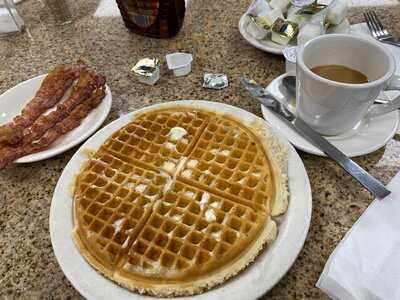 Lincoln's Waffle Shop