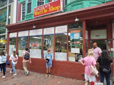 Lincoln's Waffle Shop