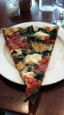 Carmine's Pizzeria