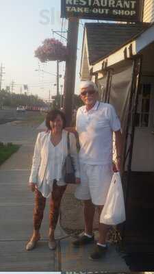 Pizzazz Pizza & Dining Room