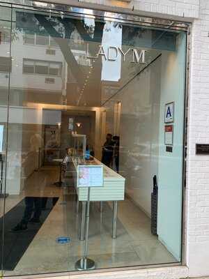 Lady M Cake Boutique