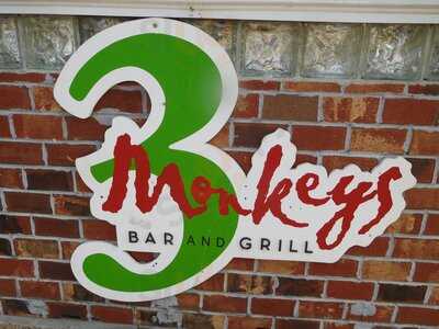 3 Monkeys Bar & Grill