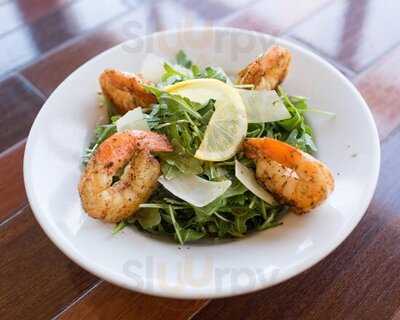 3 Monkeys Bar & Grill