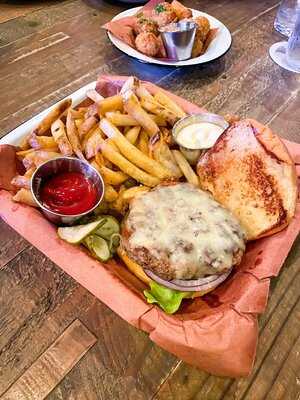 Jacoby's Restaurant And Mercantile